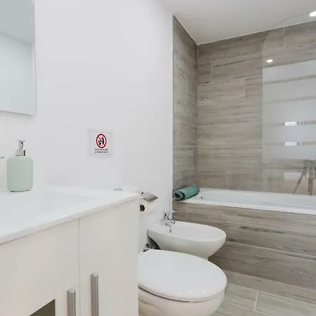 Hola Premium Centro Apartment Malaga